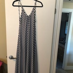 Summer dress, light airy great feel and flow!